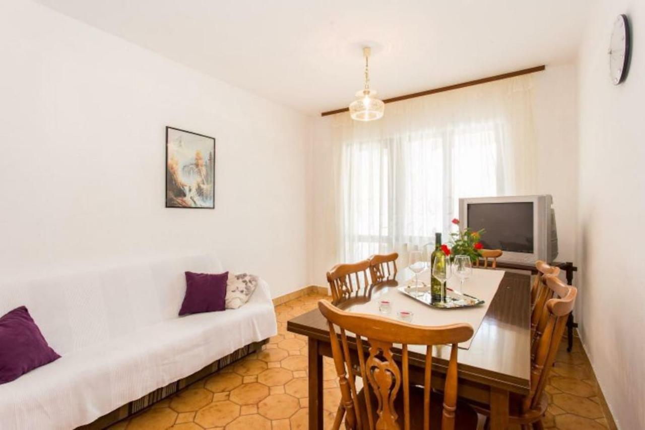 Apartman Morozin Šilo Esterno foto