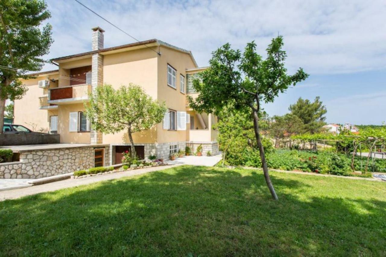 Apartman Morozin Šilo Esterno foto